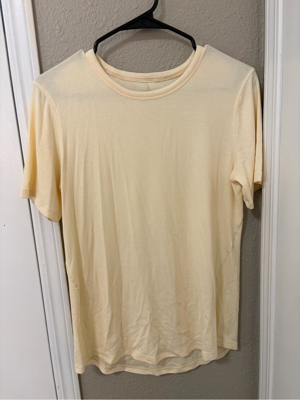 lululemon athletica Hold Tight Tee in Buttercream
